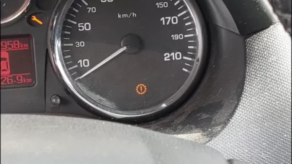 علت روشن شدن چراغ گیربکس ۲۰۷ اتومات